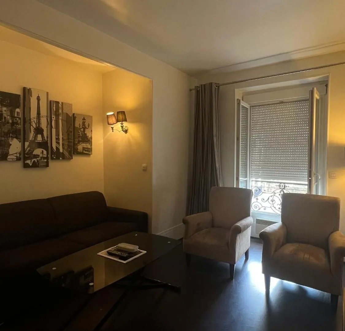 Luxe Apartment Near Champs Elysees Paris France